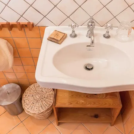 Κατάλυμα σε φάρμα Country Monte Delle Cristule Λίπαρι